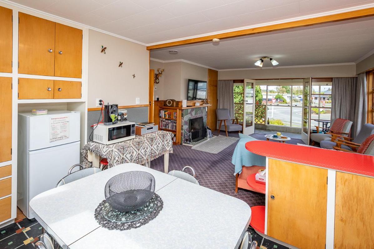 Grand View - Te Anau Holiday Home Экстерьер фото
